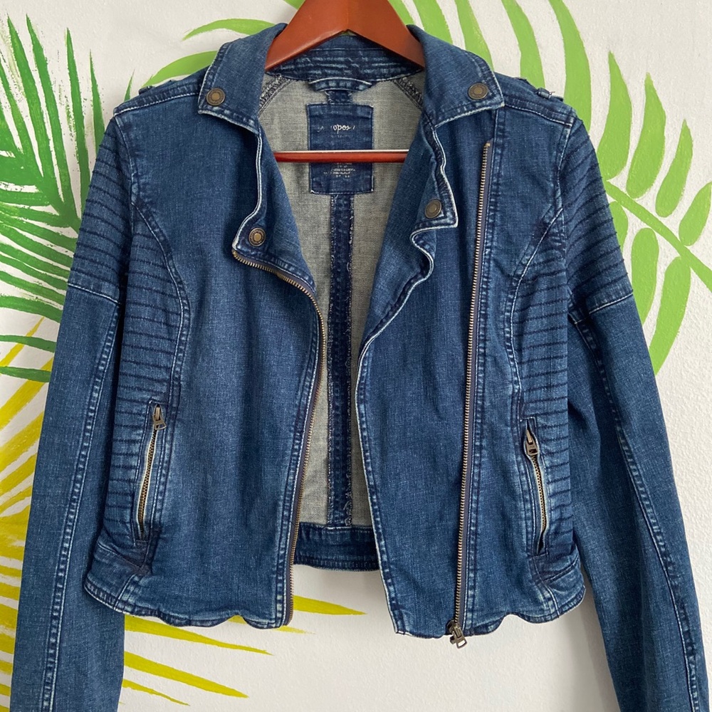zipped marine blue jean jacket